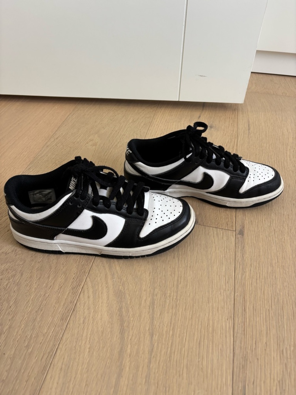 Nike Dunk Low (black and white)